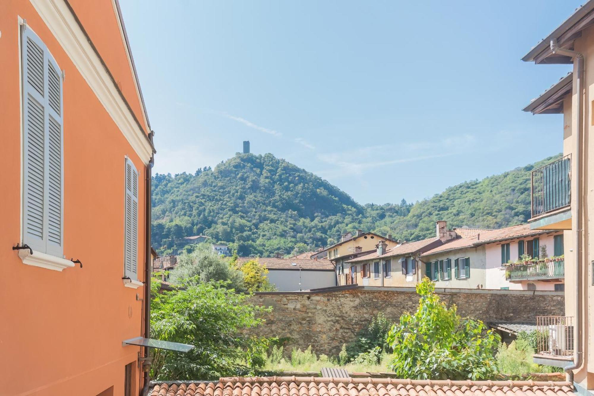 Manaraquattro - In Near The Center With Free Parking - Appartement